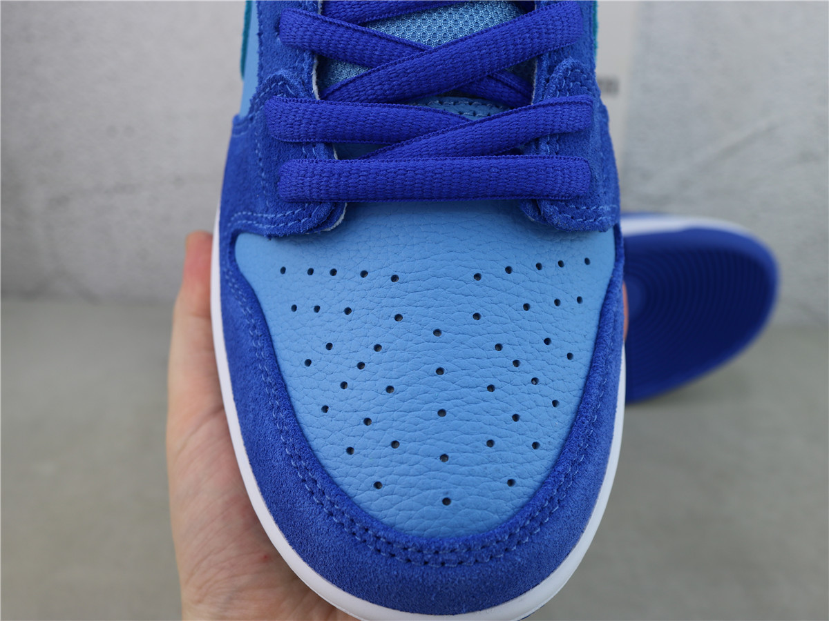 M Batch Nike SB Dunk Low Blue Raspberry DM0807-400